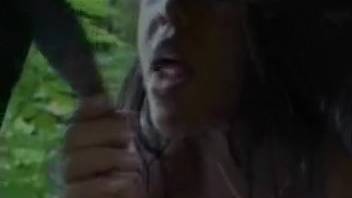 Hot chick craving intercourse with the horse in a homemade zoo clip